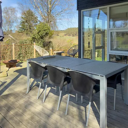 3 Bedroom Amazing In Ferienhaus *